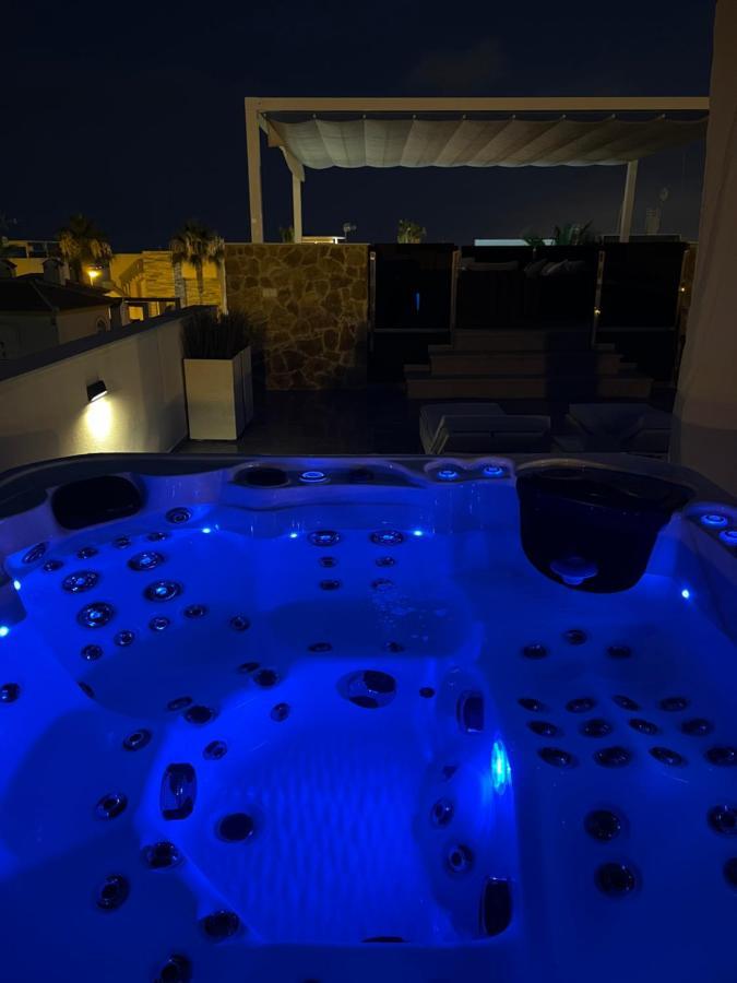Pmt22 - Luxury With Private Heated Pool And Jacuzzi *