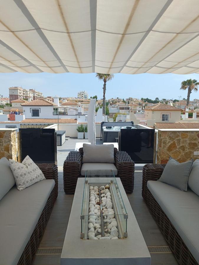 Pmt22 - Luxury With Private Heated Pool And Jacuzzi Villa