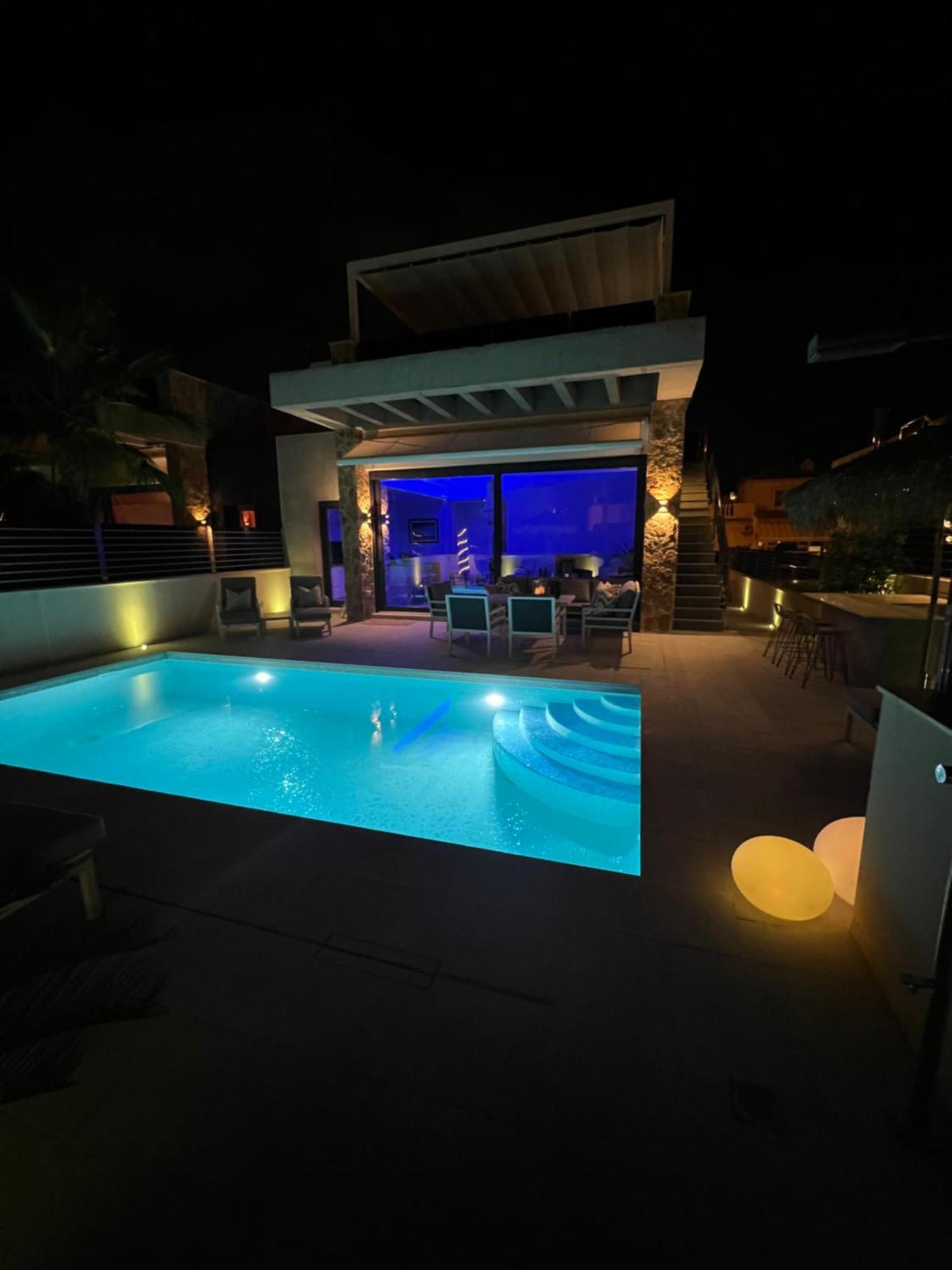 Villa Pmt22 - Luxury With Private Heated Pool And Jacuzzi *